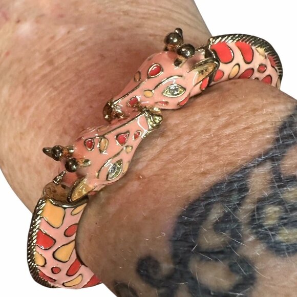 Vintage 1970s Pink Enamel Giraffe Head Stretch Bracelet – Whimsical Statement Je - Picture 9 of 12